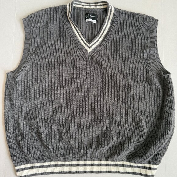 Original Use Ribbed Sweater Vest XXL Gray White Trim Preppy Minimal Layered Look - Picture 1 of 4